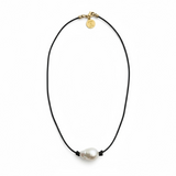 Single Pearl Choker