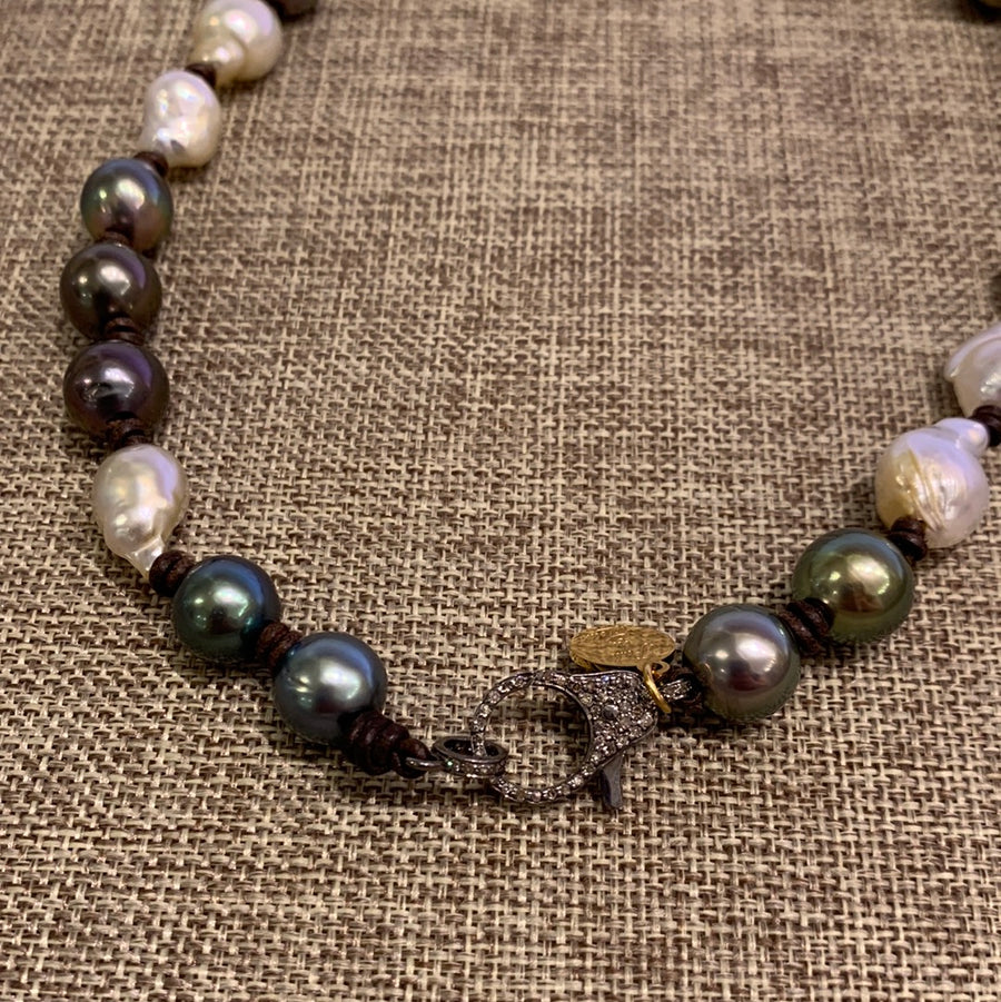 Choker | Tahitian Pearls with Diamond Clasp | 16.5”