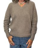 UN - Fox Wool V-Neck Pullover | Taupe