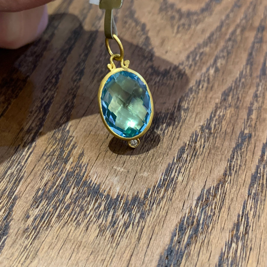 Pendant | Aquamarine, 24K Gold, Diamond