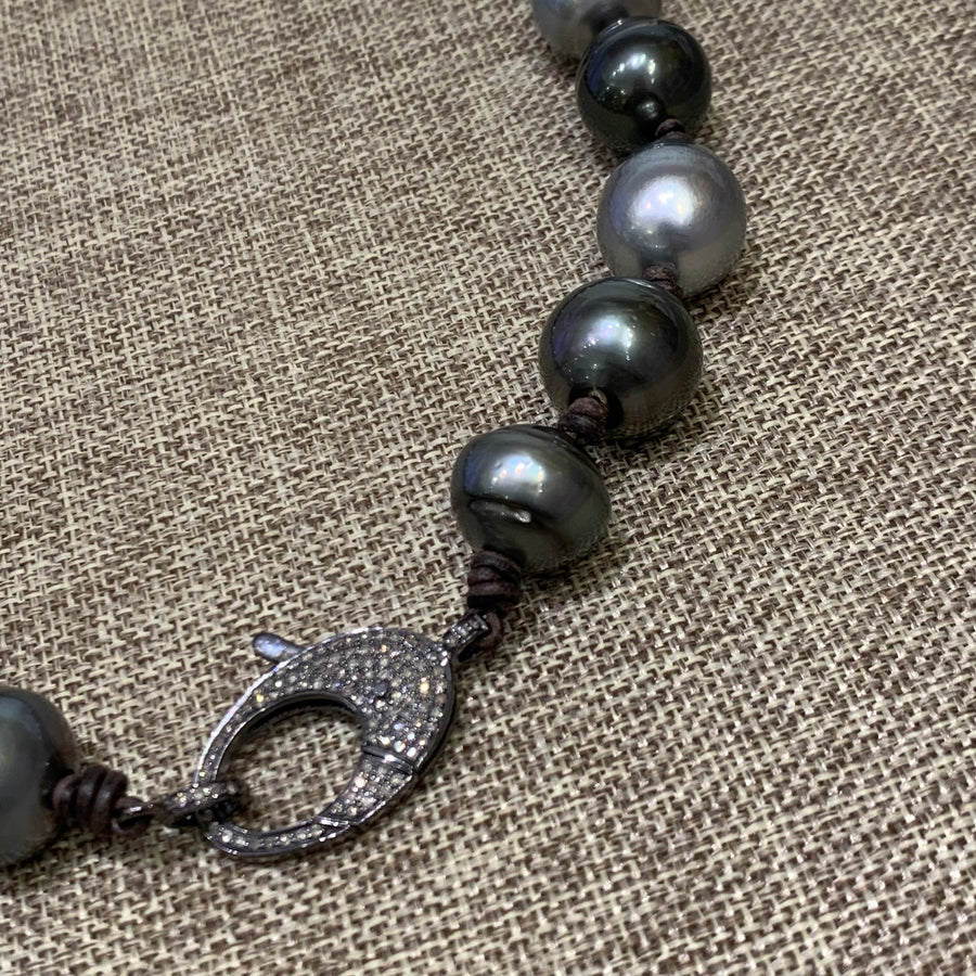 Choker | XL Tahitian Pearls w/ Diamond Clasp | 16.75”