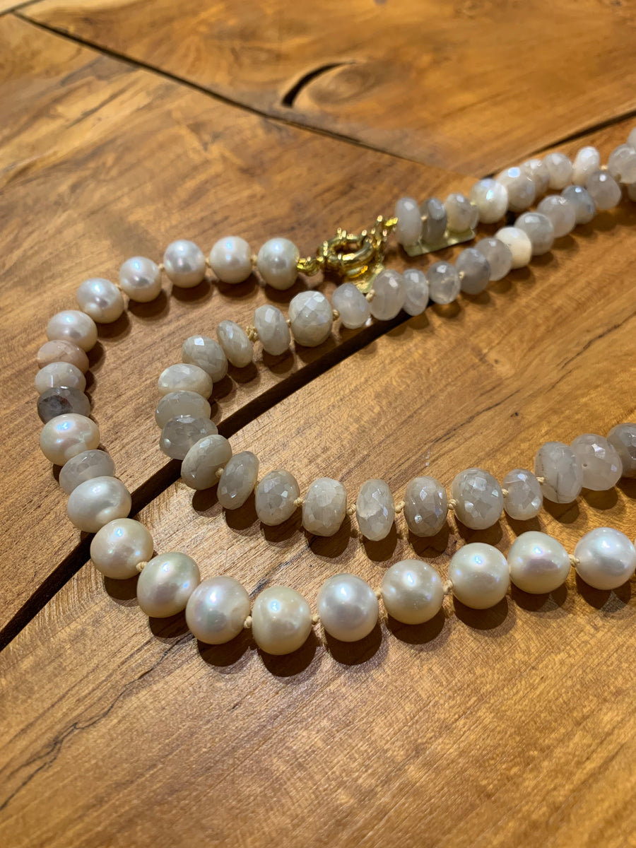 Necklace | Faceted Ivory Moonstone & Freshwater Pearls | 31