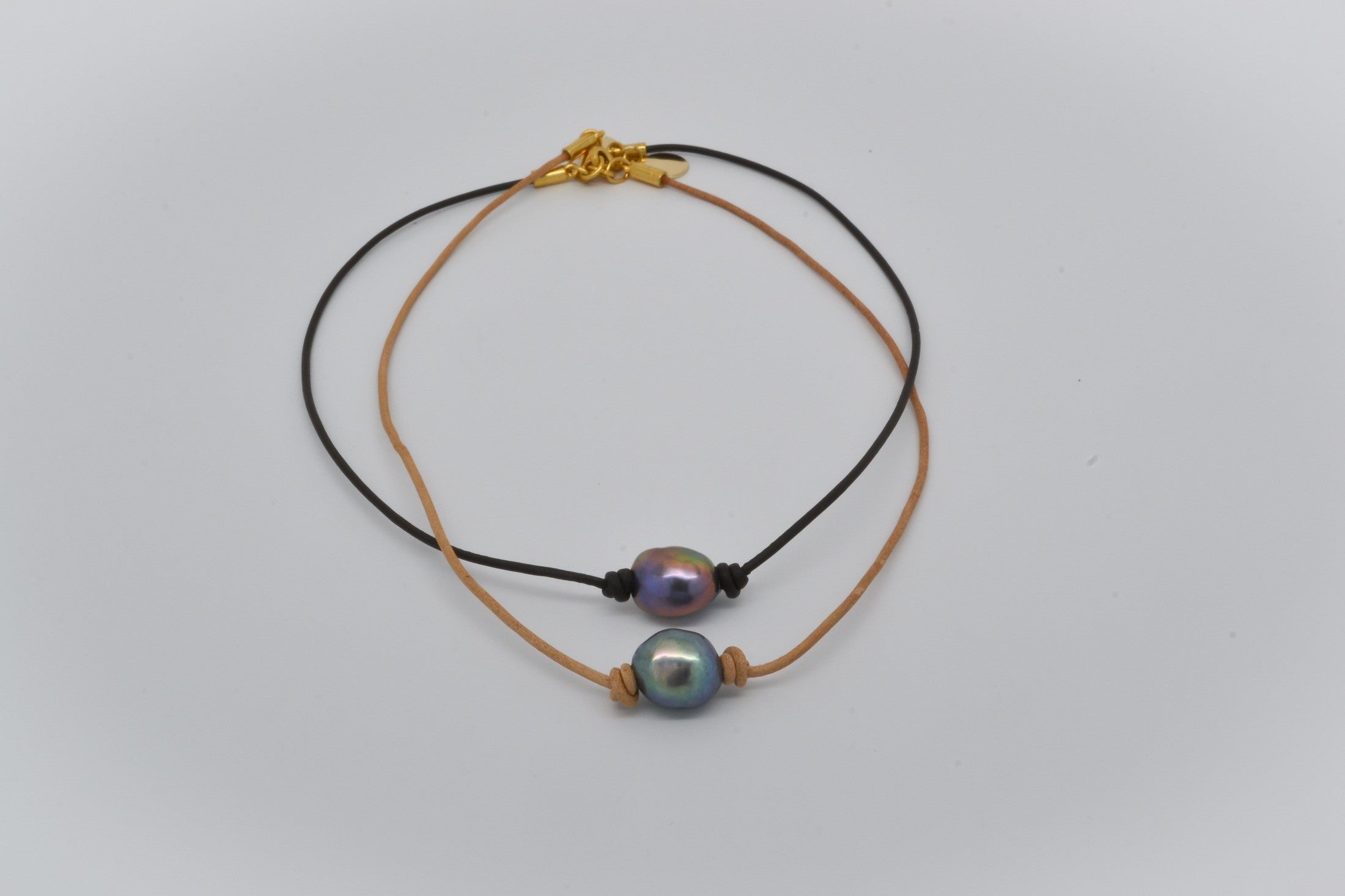 Single Pearl Choker