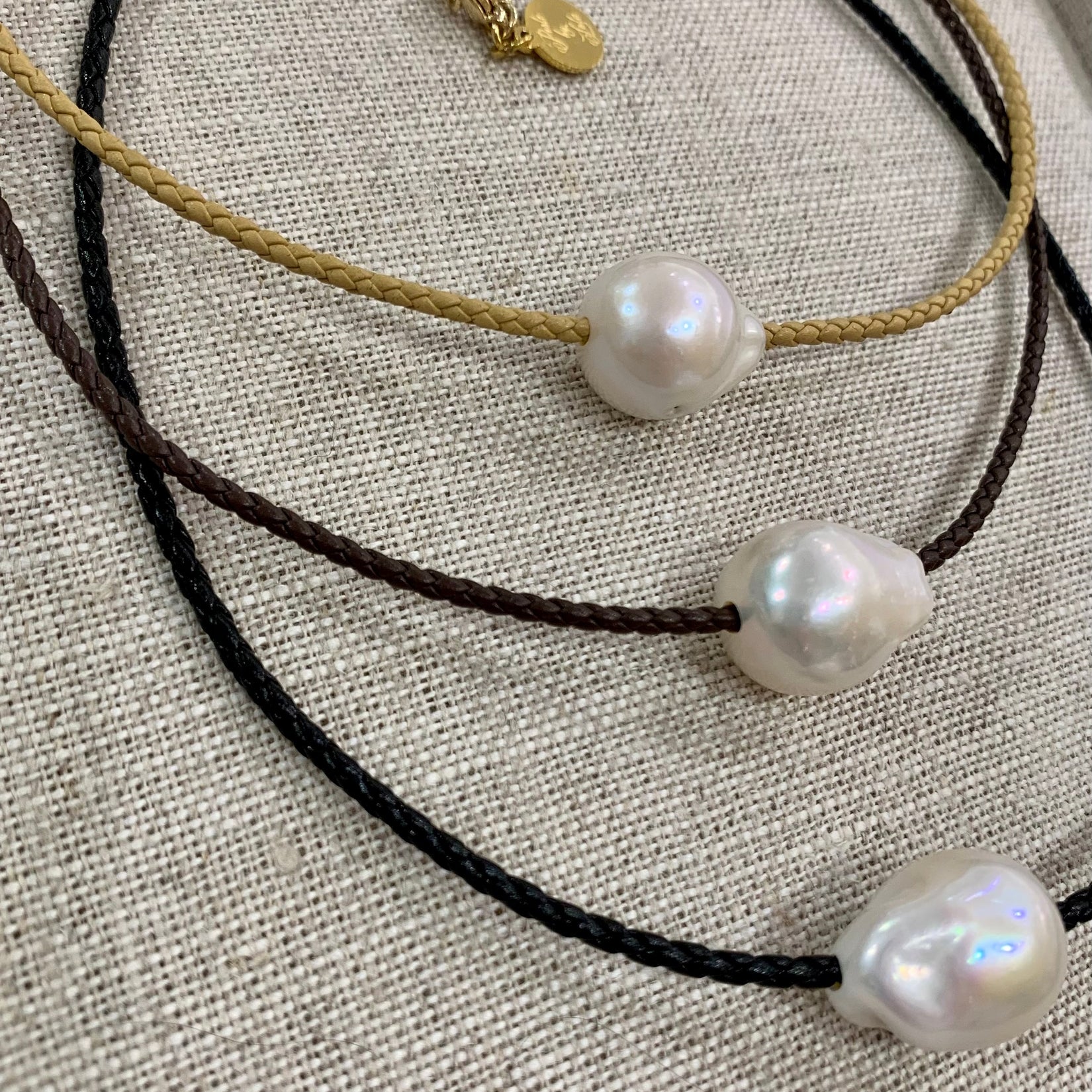 Large Baroque Freshwater Pearl on Braided Leather Choker | 16"