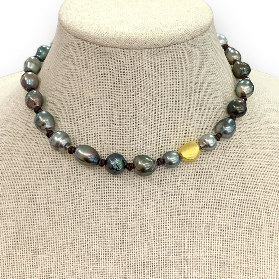 Choker | Tahitian Pearls, Small 18K Gold Nugget