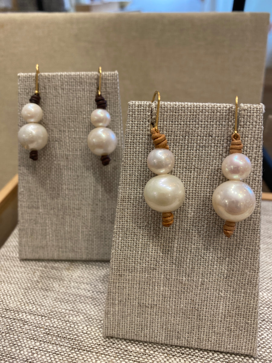 Earrings | Round Pearl Stack on Leather