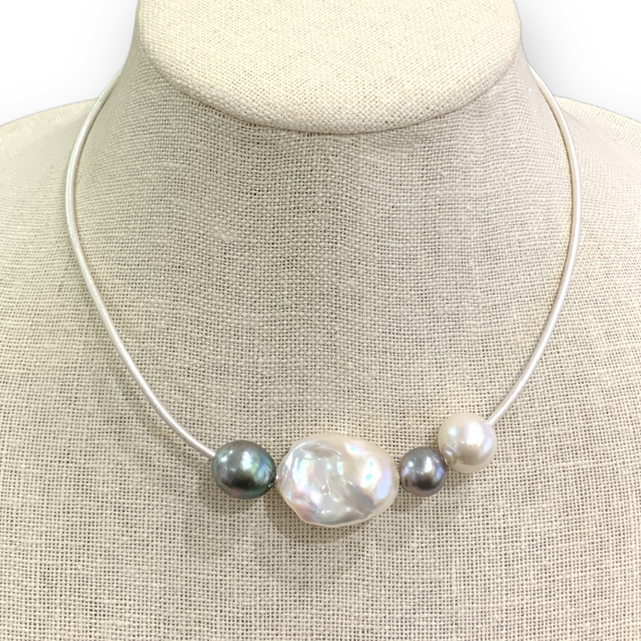 Choker | Tahitian & Baroque Pearls on White Leather